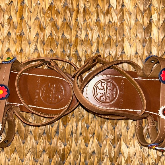 Tory Burch Marguerite Beaded Strappy Flat Sandal Sz 6.5 - Picture 2 of 6